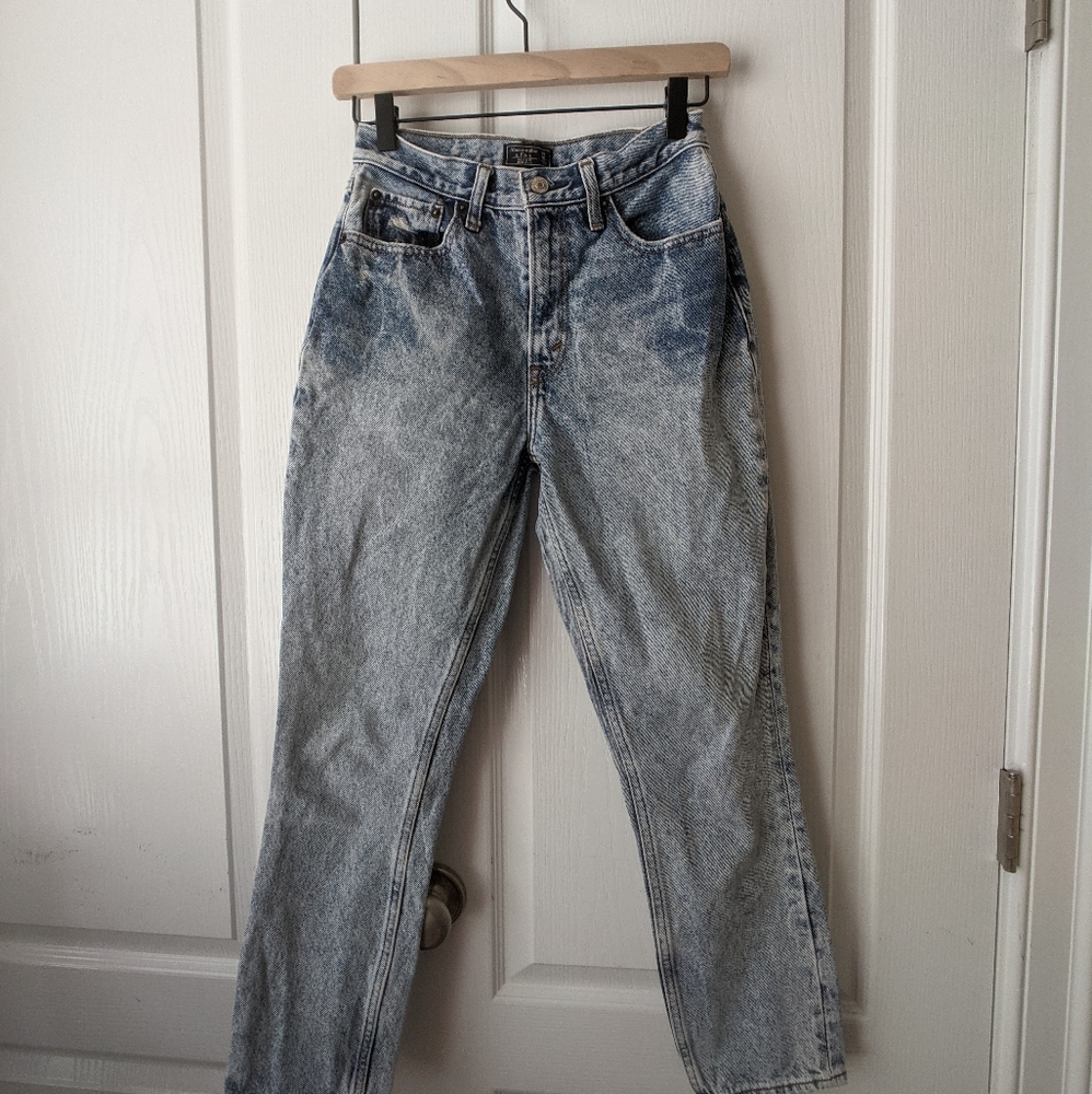 Abercrombie and Fitch Mom Jeans
